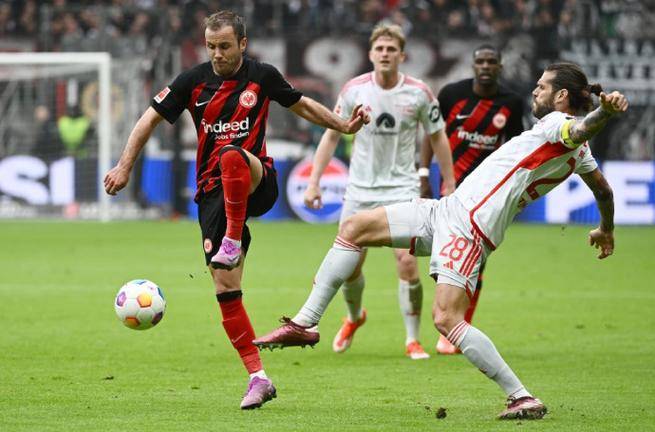 包含瓦朗谢纳小胜图卢兹，继续保级争夺的词条