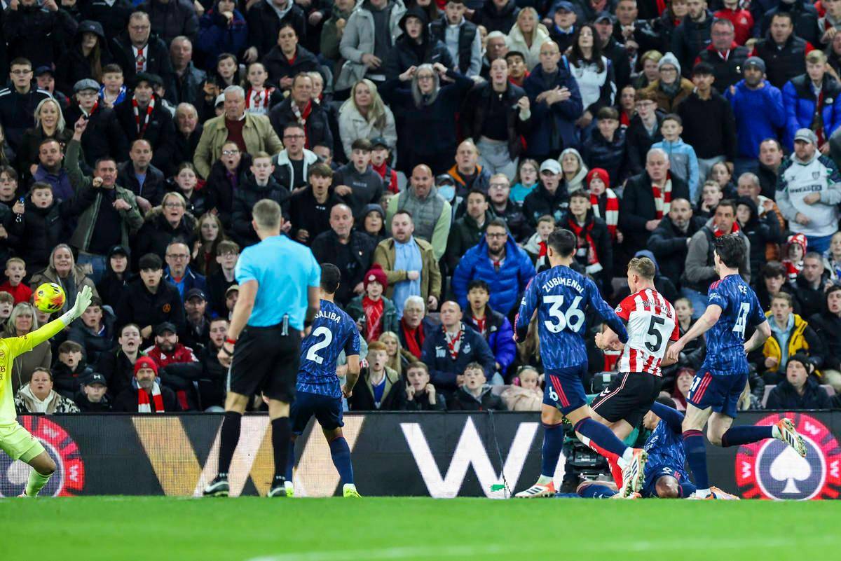 关于巴黎圣日耳曼不敌摩纳哥，遭遇失利的信息