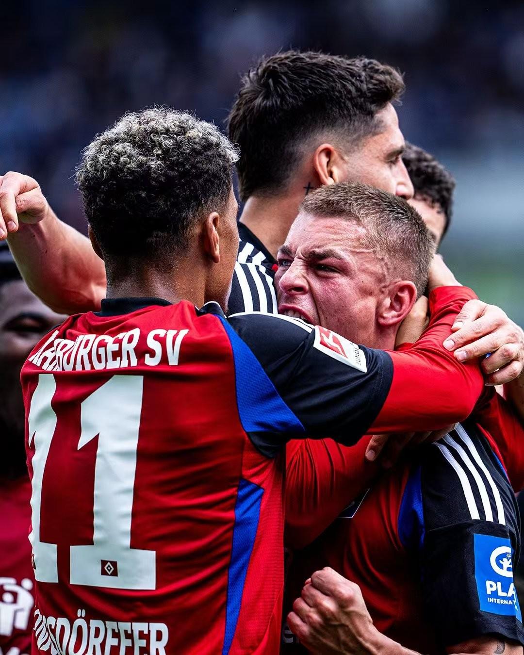 关于汉堡球员集体亮相，助球队摆脱颓势的信息